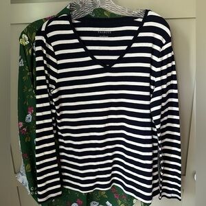 NWOT/EUC Talbots Classic Navy and White Striped V-Neck Tee SZ L